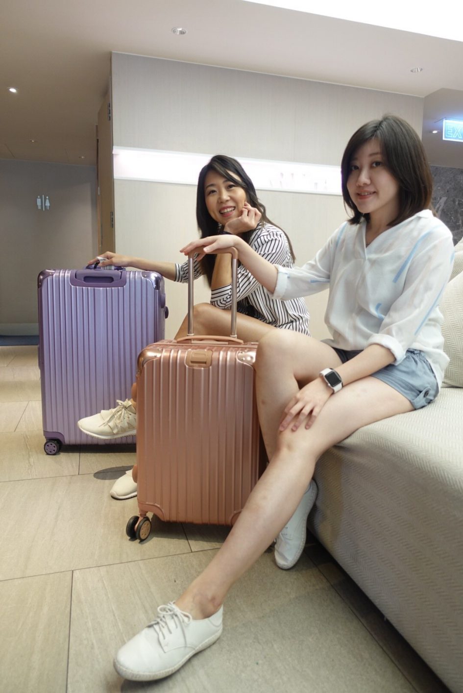 Tôi 45 tuổi, đi du lịch 5 ngày chỉ mang vali 7kg: Danh sách đồ cần mang – mẹo xếp vali gọn mà vẫn đủ dùng - Ảnh 3. Tôi 45 tuổi, đi du lịch 5 ngày chỉ mang vali 7kg: Danh sách đồ cần mang – mẹo xếp vali gọn mà vẫn đủ dùng - Ảnh 3.
