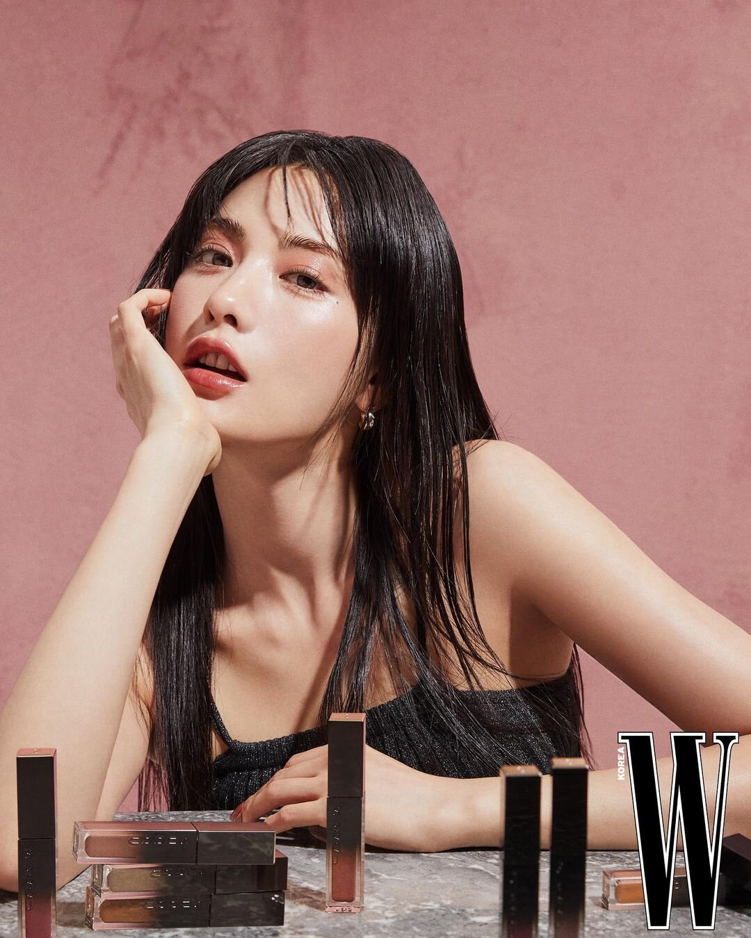 nana-for-suqqu-for-w-korea-july-issue-2023-documents-1-17466100831671229621543-1746674062604-1746674062989243529685.jpeg