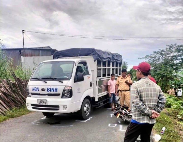 Vụ cha bắn tài xế cán chết con mình: Người từng tham gia điều tra ban đầu nói gì? - Ảnh 1. Vụ cha bắn tài xế cán chết con mình: Người từng tham gia điều tra ban đầu nói gì? - Ảnh 1.