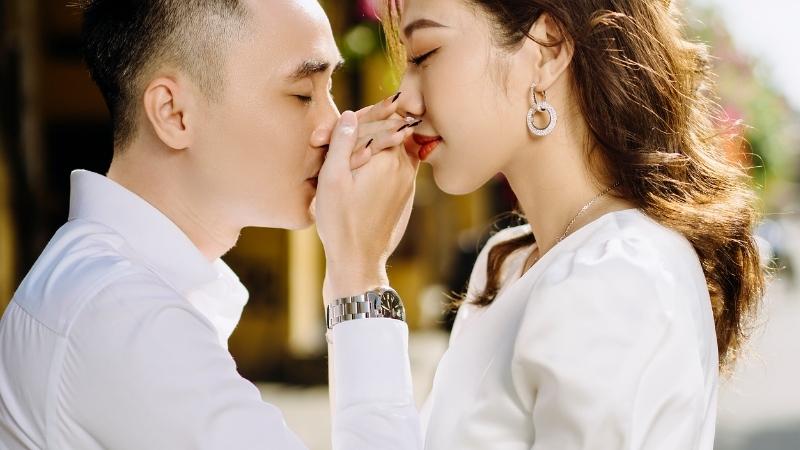 Khi một người đàn ông hôn hai nơi của một người phụ nữ, đó được gọi là tình yêu đích thực- Ảnh 2. Khi một người đàn ông hôn hai nơi của một người phụ nữ, đó được gọi là tình yêu đích thực- Ảnh 2.