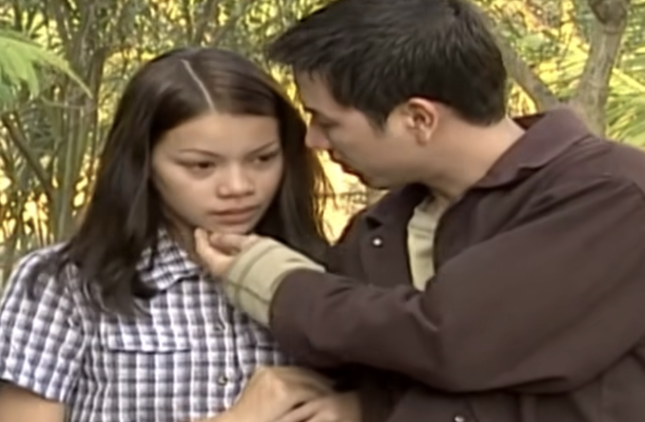 Đoạn clip viral mà Hà Hồ không ngờ tới: Nhan sắc thời 17 tuổi quá khác lạ, dân mạng hoang mang với chi tiết này- Ảnh 3. Đoạn clip viral mà Hà Hồ không ngờ tới: Nhan sắc thời 17 tuổi quá khác lạ, dân mạng hoang mang với chi tiết này- Ảnh 3.