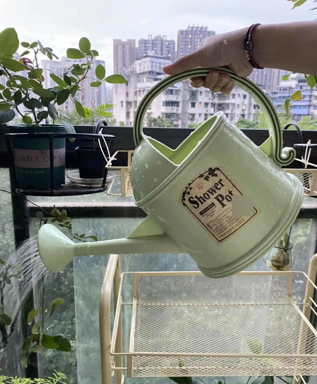 12 thói quen tưởng siêng năng nhưng lại khiến nhà cửa ngày càng bừa bộn - Ảnh 3. 12 thói quen tưởng siêng năng nhưng lại khiến nhà cửa ngày càng bừa bộn - Ảnh 3.