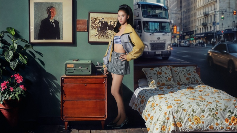 jisoo-self-portrait-pre-fall-2025-ad03-1746765942214304864578-1746775725742-1746775730855472630697.png