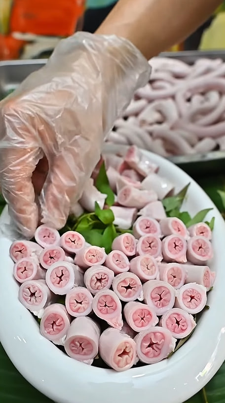 Đầy đủ diễn biến drama lòng se điếu chấn động: Bộ lòng 40m viral suốt 1 năm vì sao bây giờ chủ quán mới xin lỗi?- Ảnh 2. Đầy đủ diễn biến drama lòng se điếu chấn động: Bộ lòng 40m viral suốt 1 năm vì sao bây giờ chủ quán mới xin lỗi?- Ảnh 2.