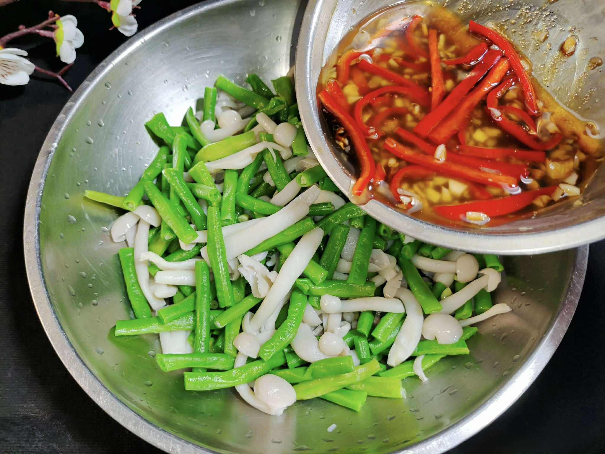 Nếu chưa biết ăn gì cho bữa tối hãy làm món này: Nguyên liệu rẻ tiền, tươi ngon ăn lại giòn mát cực hấp dẫn dau dua tron nam ngoc cham 5 17487647677111953763245