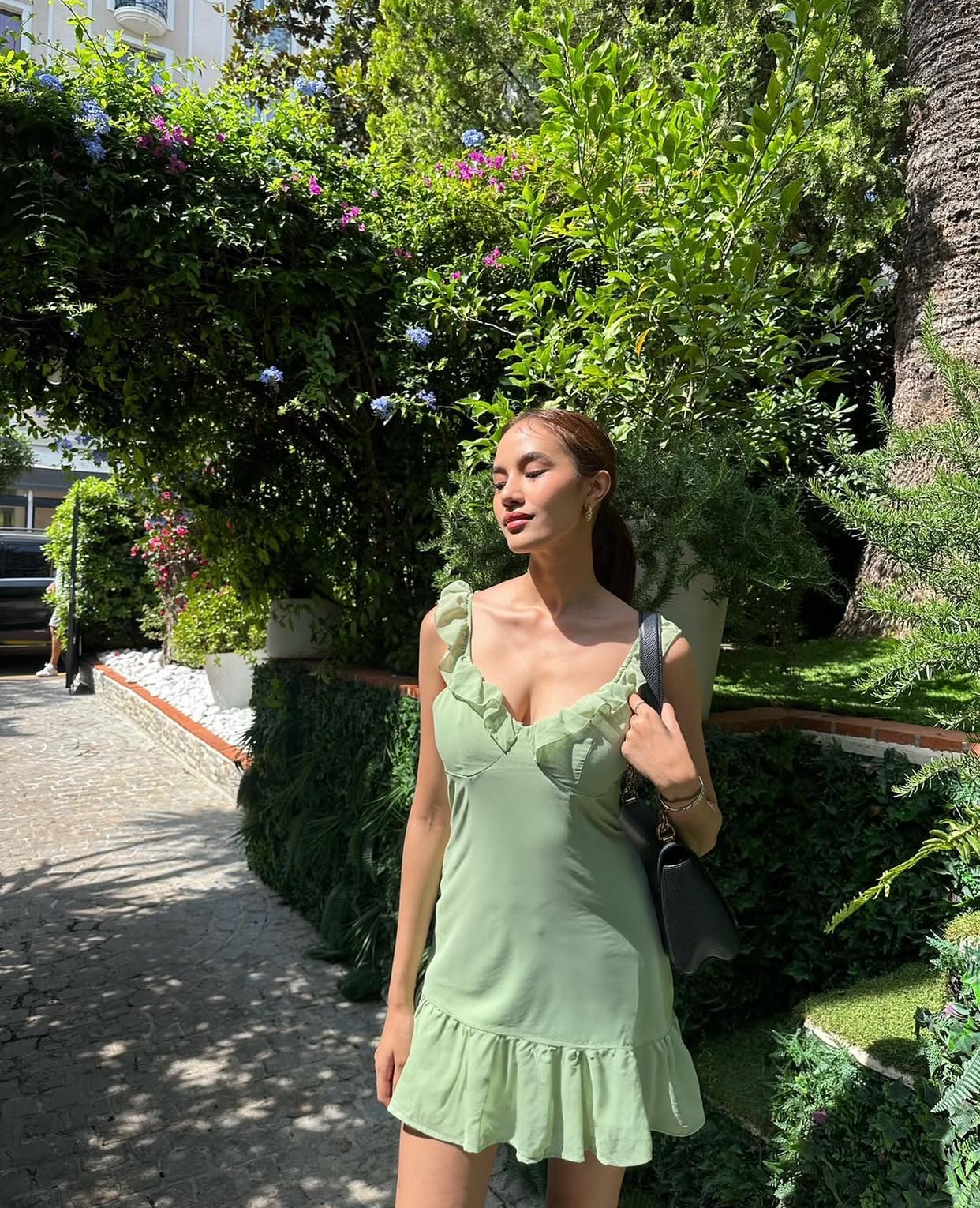 Hoa hậu Thái Lan vừa đăng quang Miss World: Bị Miss Universe tước danh hiệu, "check var" profile lẫn mặt mộc mới sốc - Ảnh 6. Hoa hậu Thái Lan vừa đăng quang Miss World: Bị Miss Universe tước danh hiệu, "check var" profile lẫn mặt mộc mới sốc - Ảnh 6.