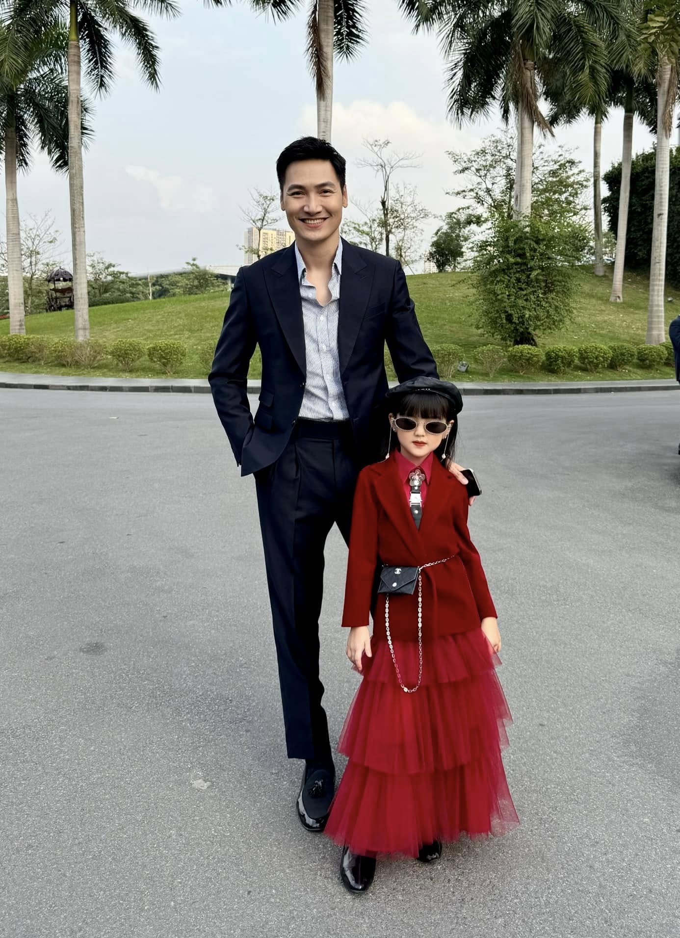 Cherry An Nhiên: “Tiểu hoa đán” làng mẫu Việt, mới 8 tuổi đã kiếm hàng chục triệu mỗi giờ- Ảnh 6. Cherry An Nhiên: “Tiểu hoa đán” làng mẫu Việt, mới 8 tuổi đã kiếm hàng chục triệu mỗi giờ- Ảnh 6.