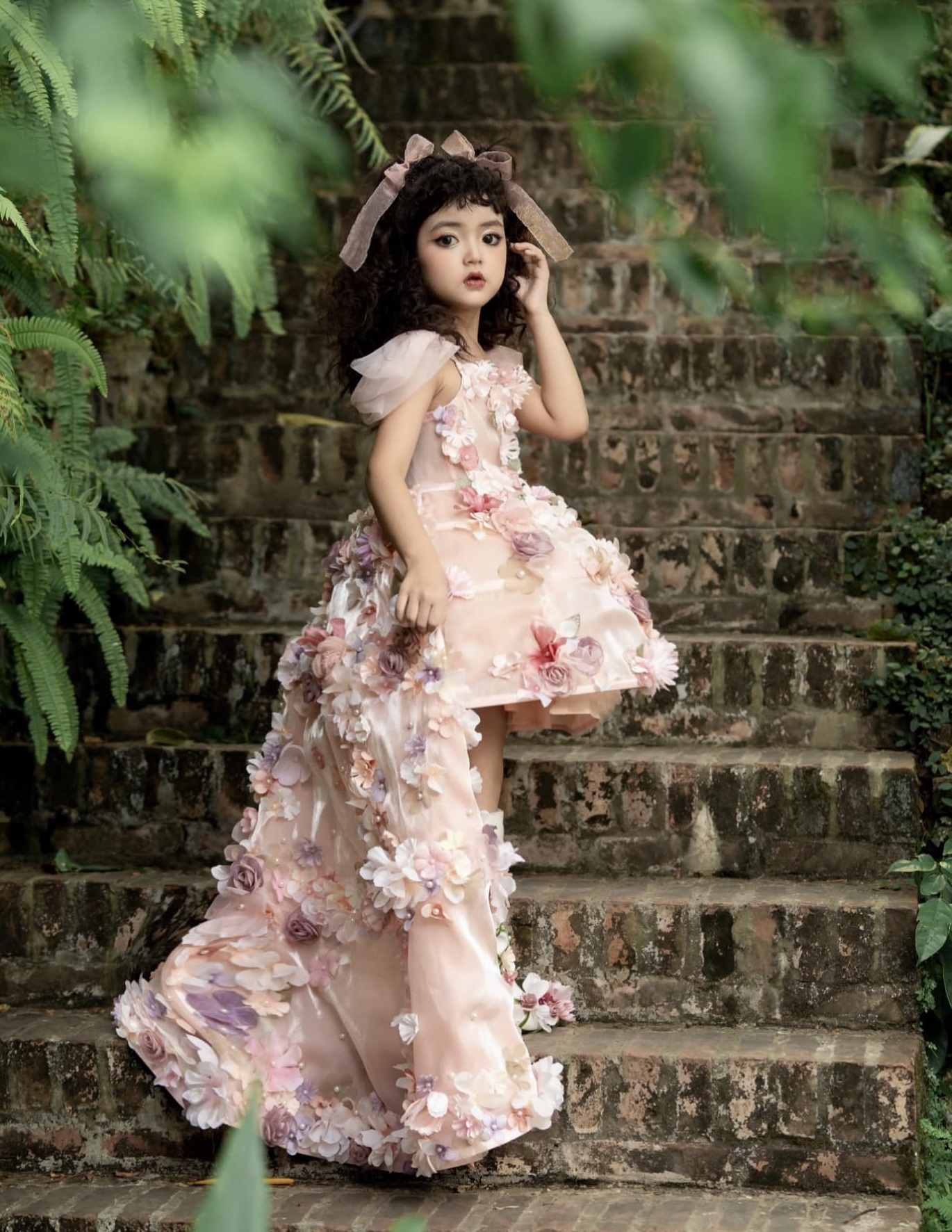 Cherry An Nhiên: “Tiểu hoa đán” làng mẫu Việt, mới 8 tuổi đã kiếm hàng chục triệu mỗi giờ- Ảnh 13. Cherry An Nhiên: “Tiểu hoa đán” làng mẫu Việt, mới 8 tuổi đã kiếm hàng chục triệu mỗi giờ- Ảnh 13.