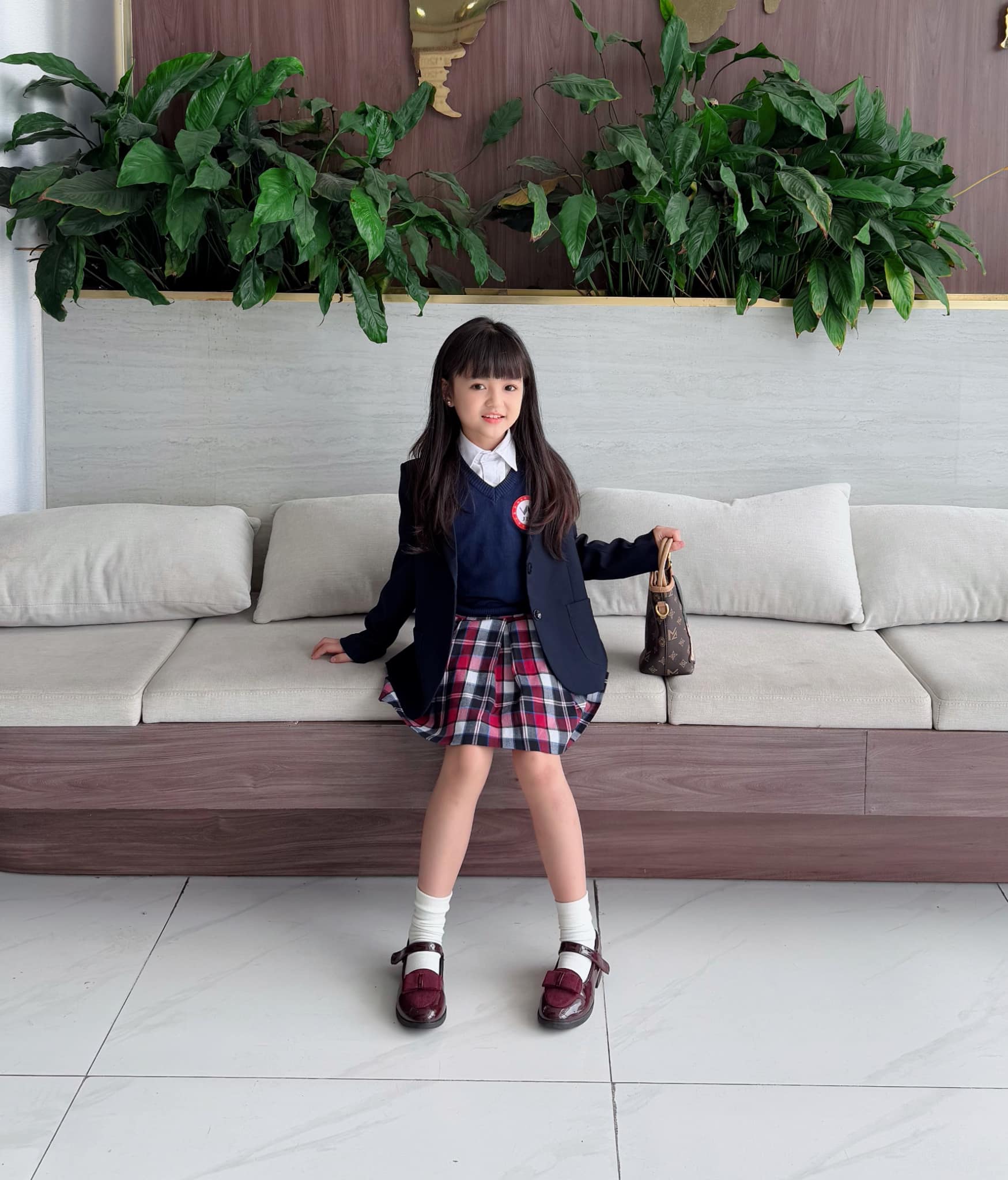 Cherry An Nhiên: “Tiểu hoa đán” làng mẫu Việt, mới 8 tuổi đã kiếm hàng chục triệu mỗi giờ- Ảnh 10. Cherry An Nhiên: “Tiểu hoa đán” làng mẫu Việt, mới 8 tuổi đã kiếm hàng chục triệu mỗi giờ- Ảnh 10.