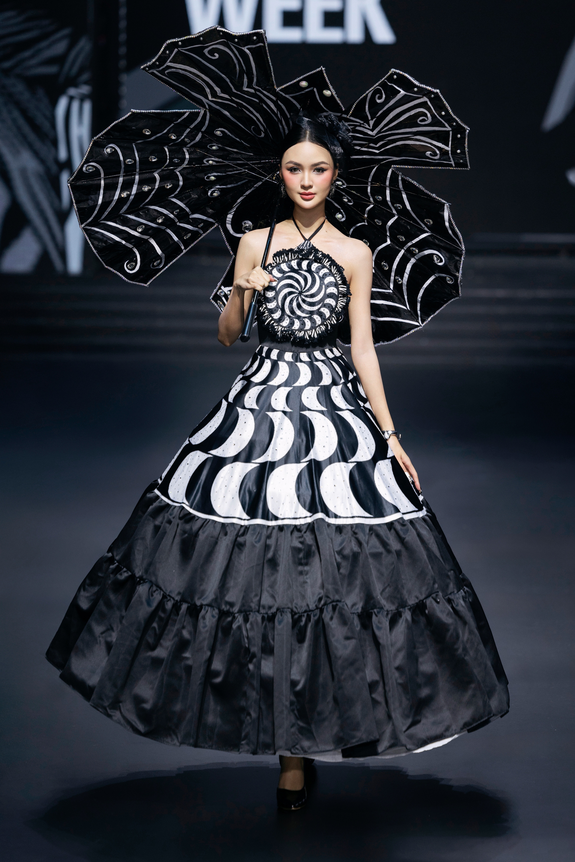 -rang-nhat-cho-su-chuyen-minh-tao-bao-cua-ntk-dang-trong-minh-chau-17494525823232016970407-1749479055151-17494790554851012457773-1749523100385-1749523100793632447110.jpeg