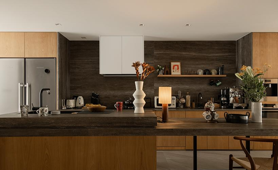 Cặp vợ chồng U60 chi 13 tỷ đồng xây biệt thự 360m2 nghỉ hưu: Thiết kế 2 phòng ngủ riêng biệt, không con cái vẫn hài lòng - Ảnh 5. Cặp vợ chồng U60 chi 13 tỷ đồng xây biệt thự 360m2 nghỉ hưu: Thiết kế 2 phòng ngủ riêng biệt, không con cái vẫn hài lòng - Ảnh 5.