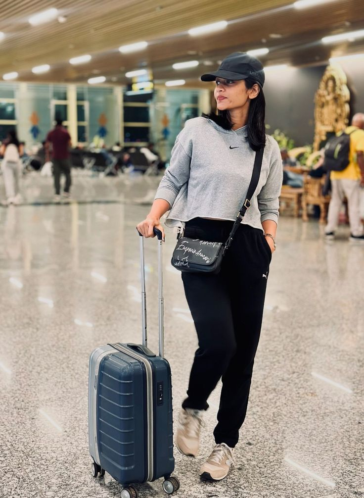 Tôi đi Huế 4 ngày với vali 7kg và đây là danh sách đồ đạc gọn nhẹ mà vẫn đủ thoải mái suốt chuyến đi - Ảnh 1. Tôi đi Huế 4 ngày với vali 7kg và đây là danh sách đồ đạc gọn nhẹ mà vẫn đủ thoải mái suốt chuyến đi - Ảnh 1.