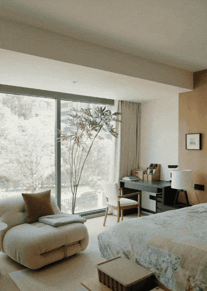 Cặp vợ chồng U60 chi 13 tỷ đồng xây biệt thự 360m2 nghỉ hưu: Thiết kế 2 phòng ngủ riêng biệt, không con cái vẫn hài lòng - Ảnh 2. Cặp vợ chồng U60 chi 13 tỷ đồng xây biệt thự 360m2 nghỉ hưu: Thiết kế 2 phòng ngủ riêng biệt, không con cái vẫn hài lòng - Ảnh 2.