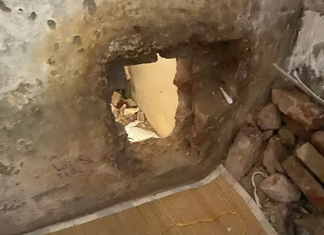 2 phạm nhân khoét tường, trốn khỏi trại giam Thanh Xuân, Bộ Công an bằng dụng cụ khó tin - Ảnh 2. 2 phạm nhân khoét tường, trốn khỏi trại giam Thanh Xuân, Bộ Công an bằng dụng cụ khó tin - Ảnh 2.