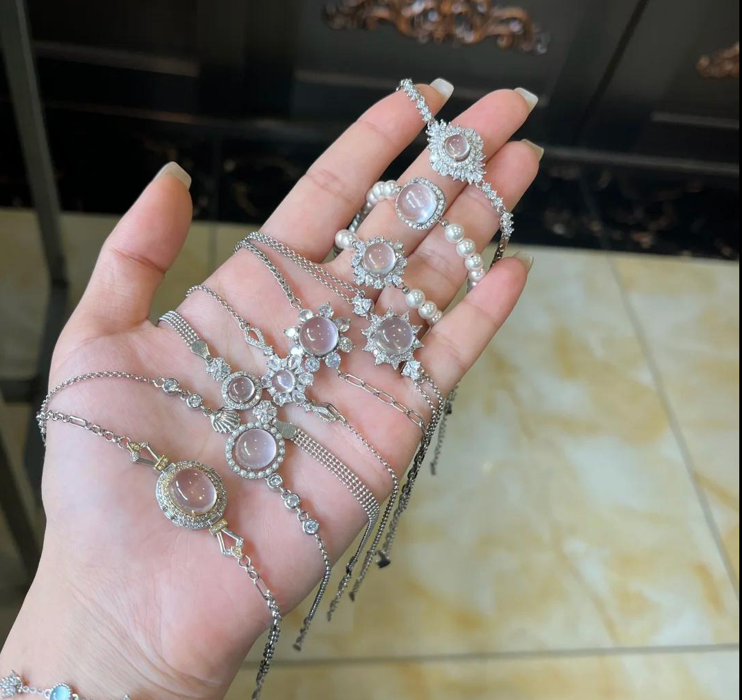 39 tuổi mới nhận ra: Đây là 7 khoản tiêu hoàn toàn không cần thiết mà tôi đã mắc phải suốt cả chục năm - Ảnh 2. 39 tuổi mới nhận ra: Đây là 7 khoản tiêu hoàn toàn không cần thiết mà tôi đã mắc phải suốt cả chục năm - Ảnh 2.