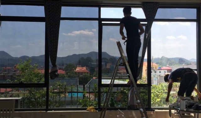 Dán phim cách nhiệt nhà mát được hơn bao nhiêu? Người dùng làm thử nghiệm đưa ra con số - Ảnh 1. Dán phim cách nhiệt nhà mát được hơn bao nhiêu? Người dùng làm thử nghiệm đưa ra con số - Ảnh 1.