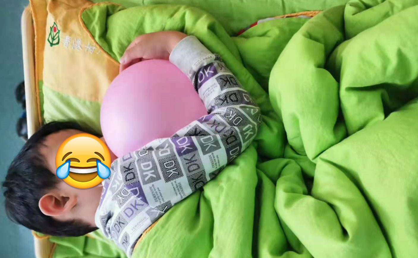 Gần 300 bé mẫu giáo “mang bầu” một ngày: Trường mầm non khiến phụ huynh xúc động vì hoạt động đặc biệt- Ảnh 1. Gần 300 bé mẫu giáo “mang bầu” một ngày: Trường mầm non khiến phụ huynh xúc động vì hoạt động đặc biệt- Ảnh 1.