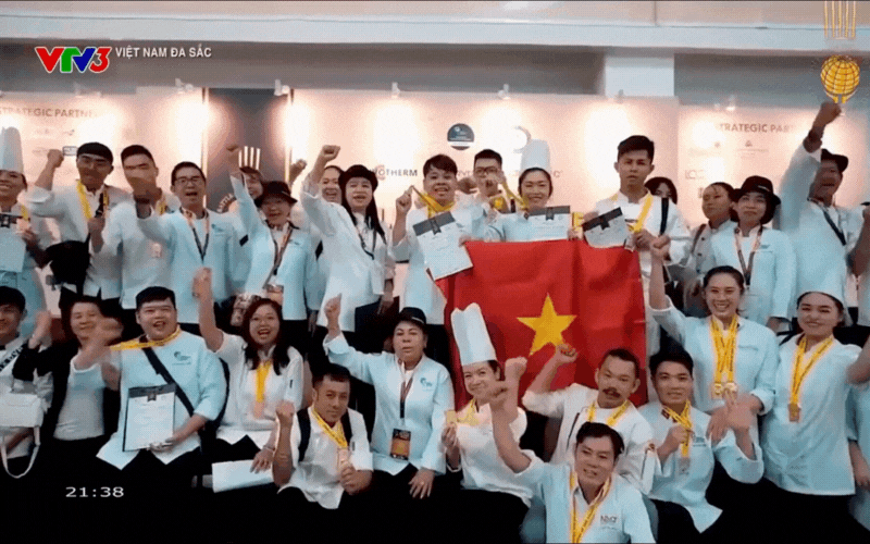Chiếc bánh cưới "Hỷ sự hát bội" của nghệ nhân Việt đoạt giải cao nhất tại đấu trường ẩm thực hàng đầu châu Á - Ảnh 6. Chiếc bánh cưới "Hỷ sự hát bội" của nghệ nhân Việt đoạt giải cao nhất tại đấu trường ẩm thực hàng đầu châu Á - Ảnh 6.