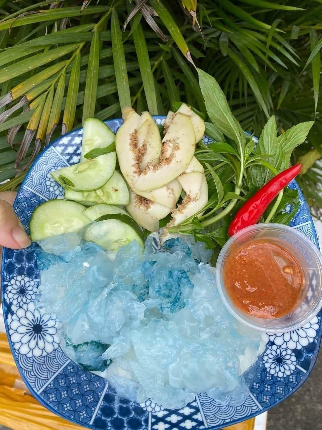 nuoc-hue-5-1712033644653101232366-17495651865501548982423.jpg