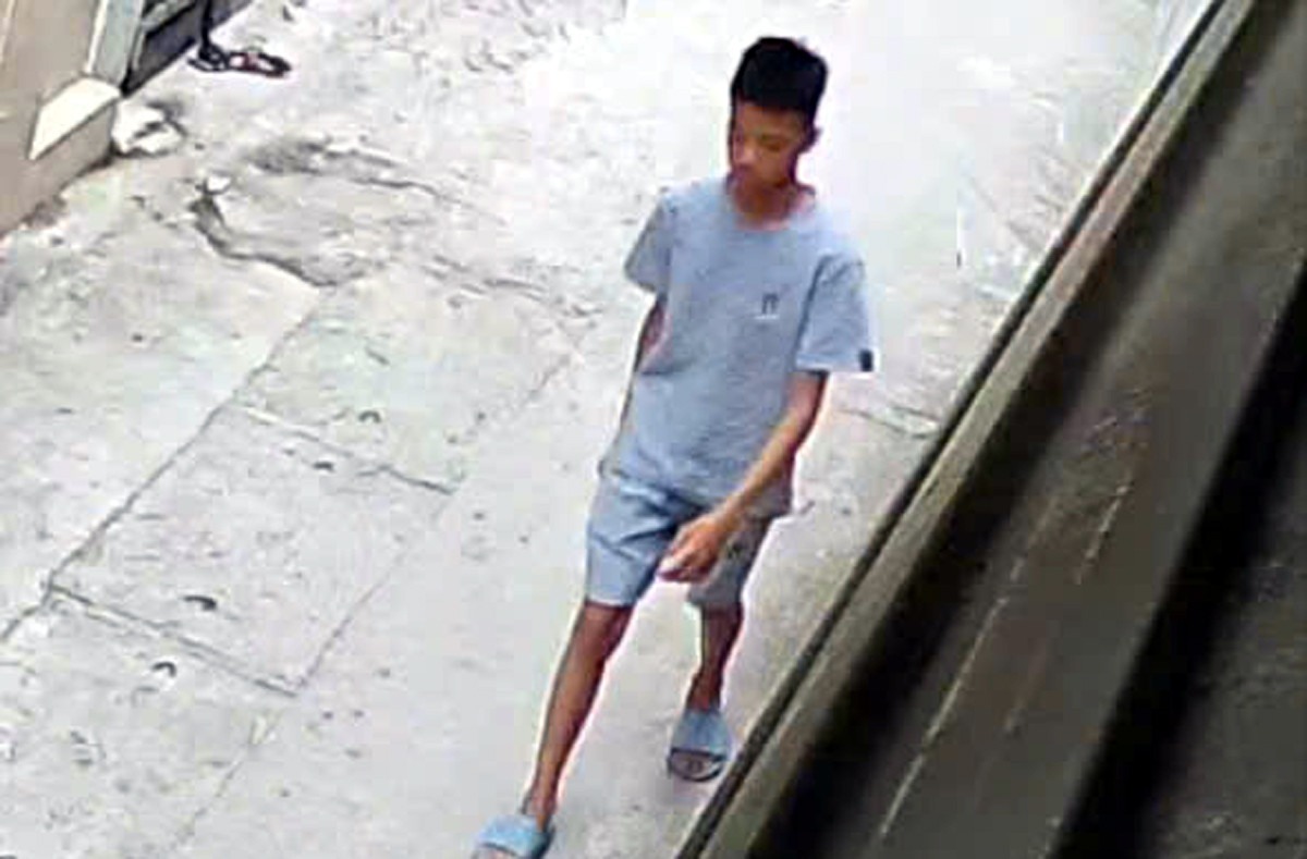 Tìm thấy nam sinh 15 tuổi ở Hà Nội bỏ nhà đi sau khi đã tiêu hết tiền rồi lang thang - Ảnh 1. Tìm thấy nam sinh 15 tuổi ở Hà Nội bỏ nhà đi sau khi đã tiêu hết tiền rồi lang thang - Ảnh 1.