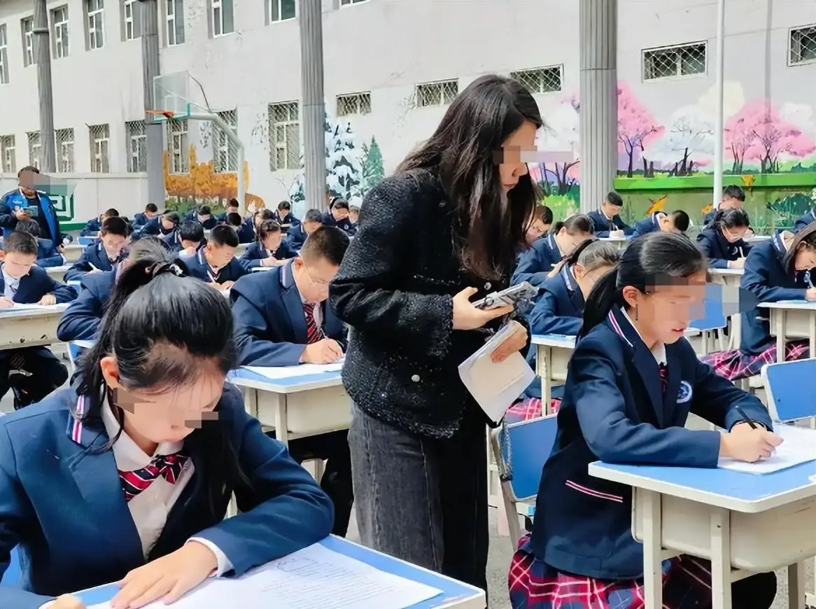 Nữ sinh lớp 12 học giỏi nhất trường bỗng gieo mình từ tầng cao: Lá thư tuyệt mệnh viết trên giấy kiểm tra khiến ai cũng nghẹn lời - Ảnh 2. Nữ sinh lớp 12 học giỏi nhất trường bỗng gieo mình từ tầng cao: Lá thư tuyệt mệnh viết trên giấy kiểm tra khiến ai cũng nghẹn lời - Ảnh 2.