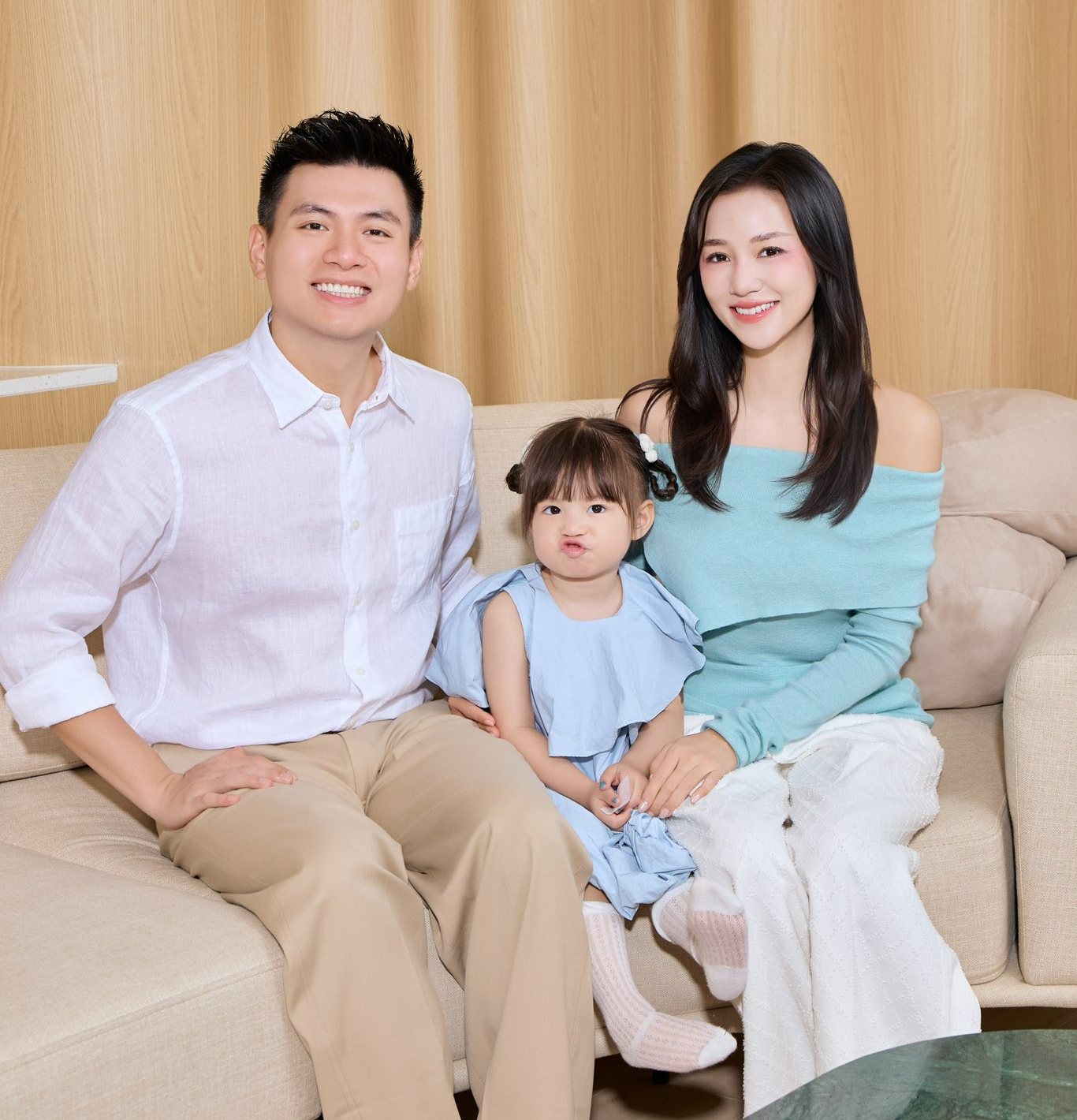 Không hổ danh "chiến thần meme", Pam lại gây sốt với chỉ 1 cái "hứ"! - Ảnh 1. Không hổ danh "chiến thần meme", Pam lại gây sốt với chỉ 1 cái "hứ"! - Ảnh 1.