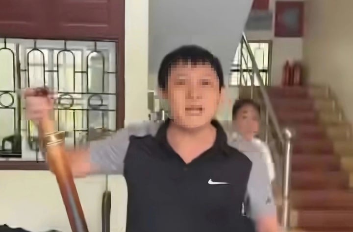 Làm rõ clip cán bộ thuế xưng ‘mày - tao’ với dân ở Thanh Hóa - Ảnh 1. Làm rõ clip cán bộ thuế xưng ‘mày - tao’ với dân ở Thanh Hóa - Ảnh 1.
