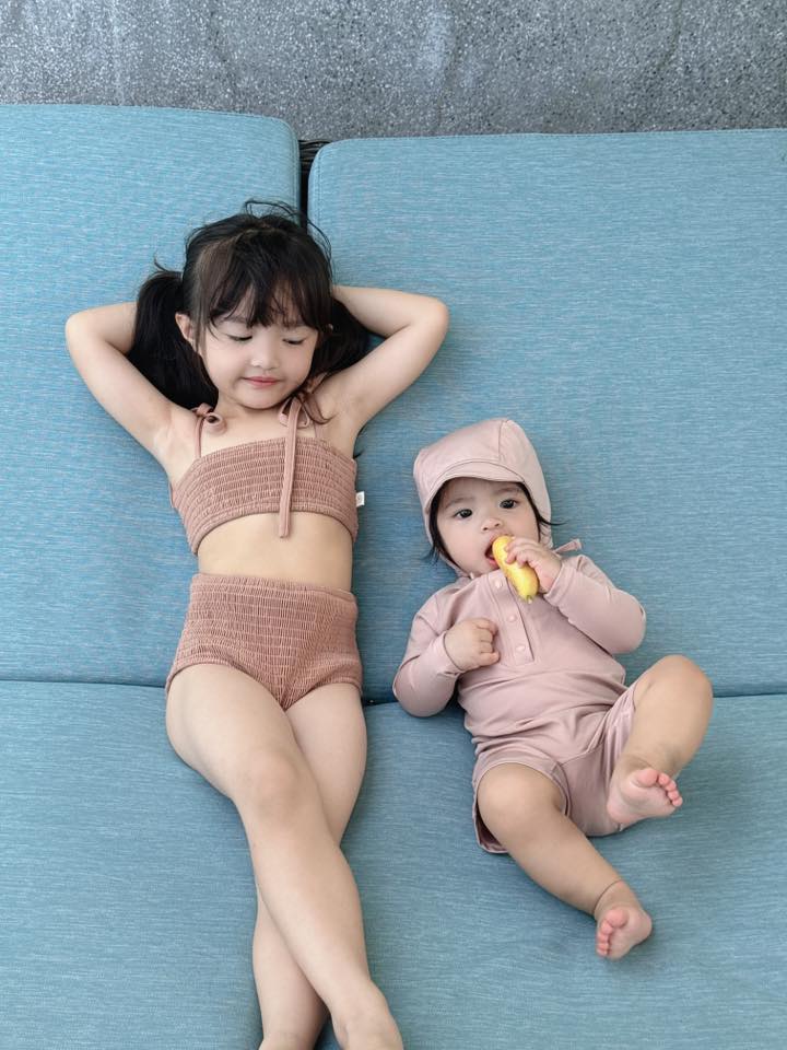 Sướng như 2 công chúa nhà Đông Nhi - Ông Cao Thắng: Được nghỉ dưỡng ở resort 5 sao, Winnie còn biết tạo dáng như siêu mẫu nhí- Ảnh 8. Sướng như 2 công chúa nhà Đông Nhi - Ông Cao Thắng: Được nghỉ dưỡng ở resort 5 sao, Winnie còn biết tạo dáng như siêu mẫu nhí- Ảnh 8.