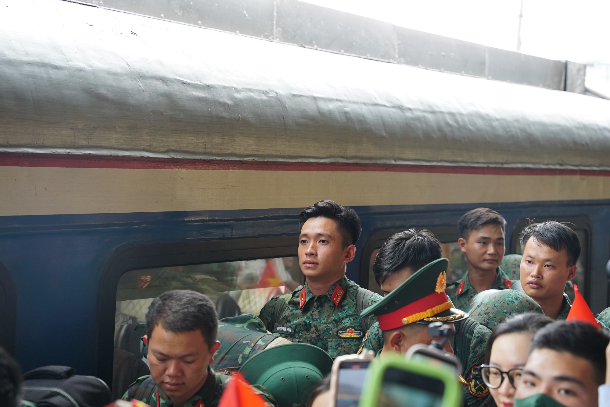Fanpage Thông tin Chính Phủ đăng tải thông điệp liên quan Thượng úy Lê Hoàng Hiệp: Quân nhân không phải là ngôi sao giải trí!- Ảnh 3. Fanpage Thông tin Chính Phủ đăng tải thông điệp liên quan Thượng úy Lê Hoàng Hiệp: Quân nhân không phải là ngôi sao giải trí!- Ảnh 3.