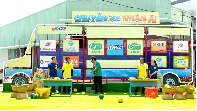 Fami Canxi viết tiếp hành trình lan tỏa yêu thương cùng Chuyến Xe Nhân Ái - Ảnh 1. Fami Canxi viết tiếp hành trình lan tỏa yêu thương cùng Chuyến Xe Nhân Ái - Ảnh 1.