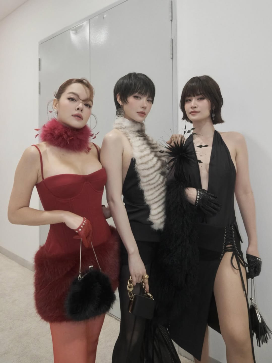 Sau Hà Hồ, tới loạt người đẹp Vbiz đua nhau Sau Hà Hồ, tới loạt người đẹp Vbiz đua nhau