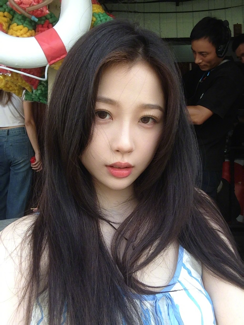 HOT nhất Cbiz: Ngu Thư Hân và Hoàng Cảnh Du hẹn hò, nhà trai 4 tháng trước còn đưa gái lạ du lịch Phú Quốc?- Ảnh 2. HOT nhất Cbiz: Ngu Thư Hân và Hoàng Cảnh Du hẹn hò, nhà trai 4 tháng trước còn đưa gái lạ du lịch Phú Quốc?- Ảnh 2.