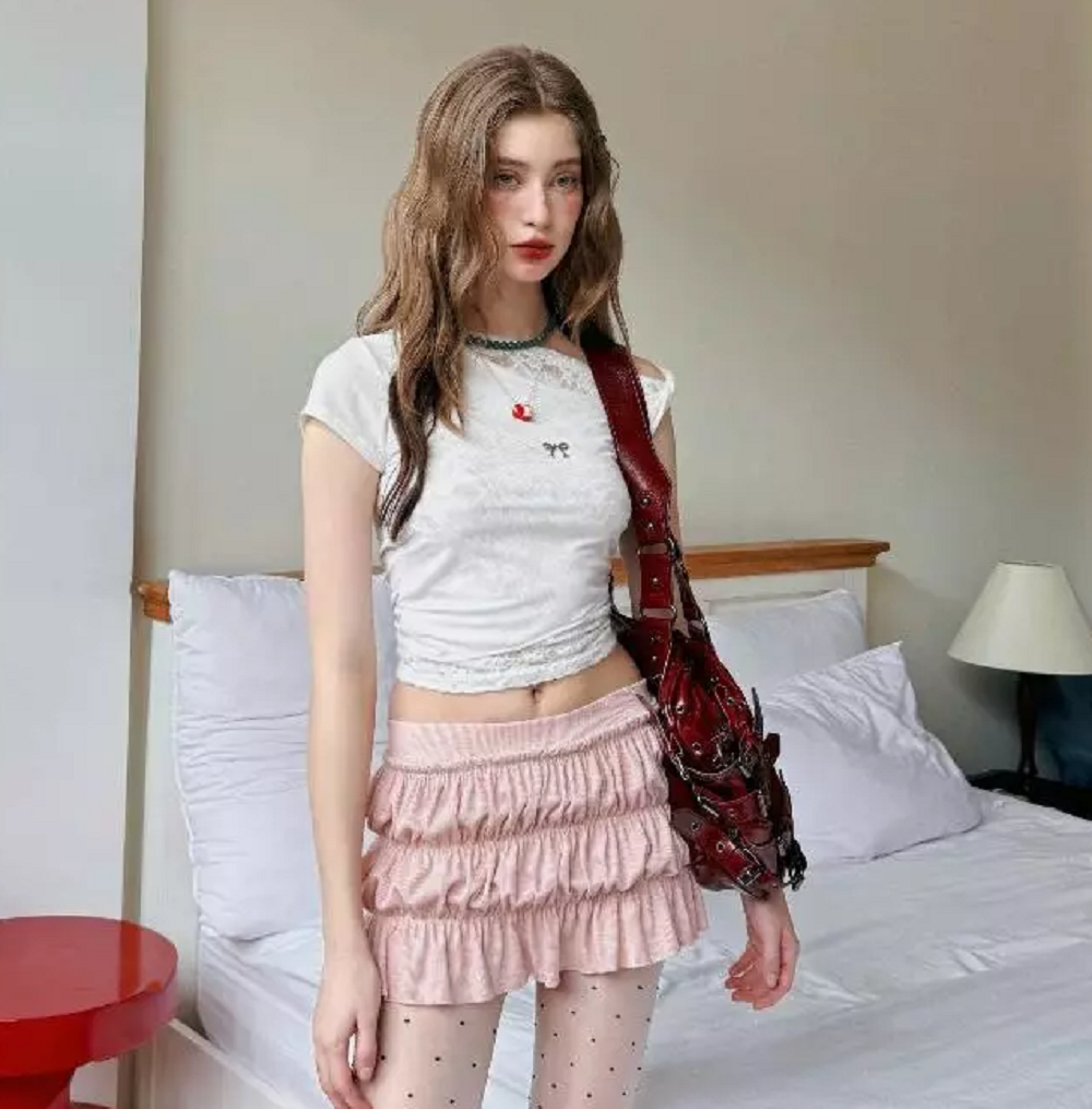 Huyền Baby slay 10 điểm, khi đụng áo Jacquemus với Jennie - Ảnh 8. Huyền Baby slay 10 điểm, khi đụng áo Jacquemus với Jennie - Ảnh 8.