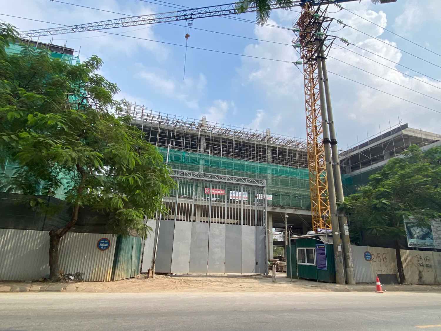 Cận cảnh trường THPT mới cực to đẹp, tuyển sinh TRÀN TUYẾN năm nay tại quận Hoàng Mai: Nhìn cơ sở vật chất mà mê!- Ảnh 4. Cận cảnh trường THPT mới cực to đẹp, tuyển sinh TRÀN TUYẾN năm nay tại quận Hoàng Mai: Nhìn cơ sở vật chất mà mê!- Ảnh 4.