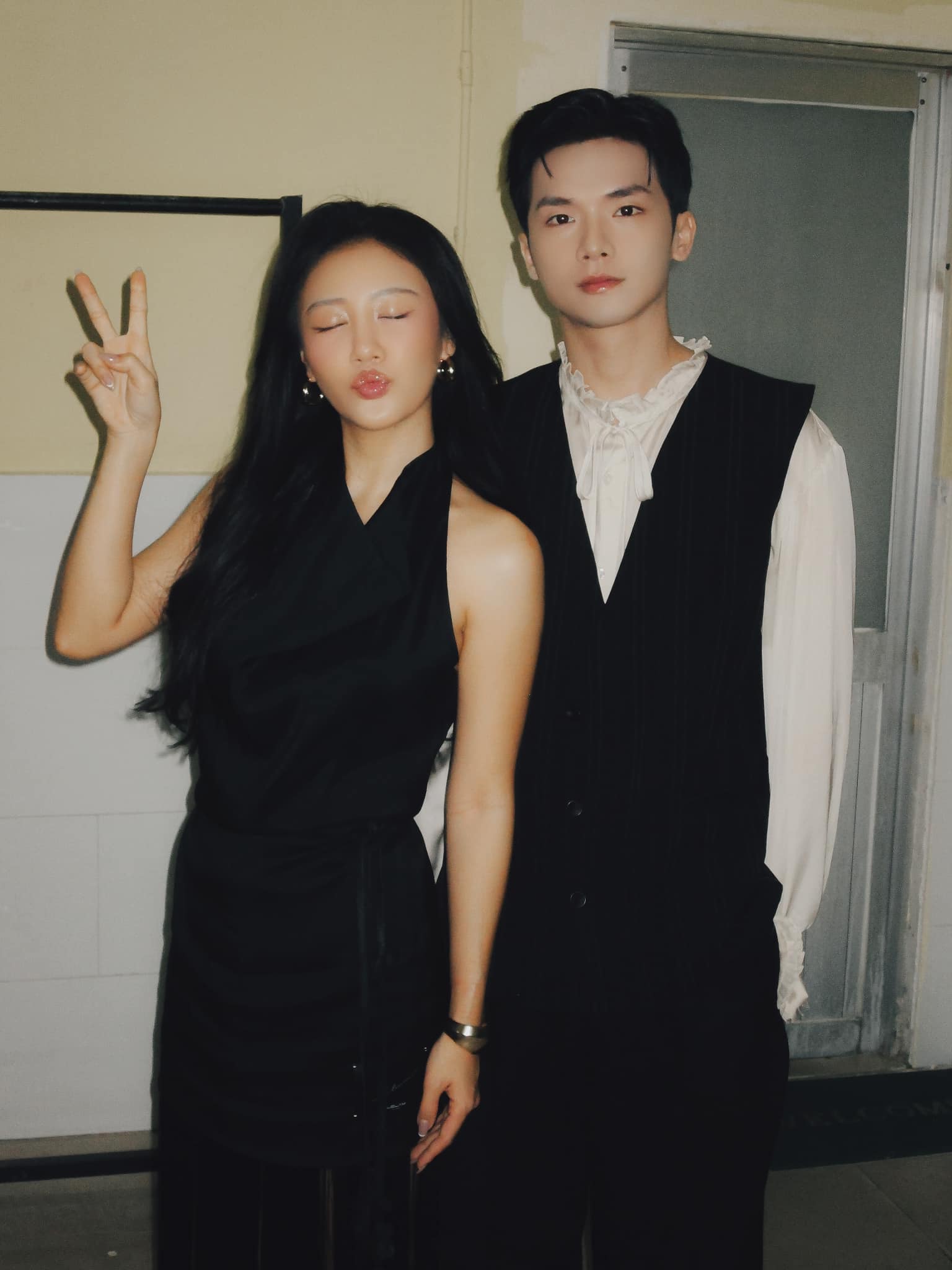 Debut 2 lần nam ca sĩ này vẫn “không chút bọt sóng” tại Vpop, rộ tin bạn trai Văn Mai Hương cũng chẳng ai tin!- Ảnh 8. Debut 2 lần nam ca sĩ này vẫn “không chút bọt sóng” tại Vpop, rộ tin bạn trai Văn Mai Hương cũng chẳng ai tin!- Ảnh 8.