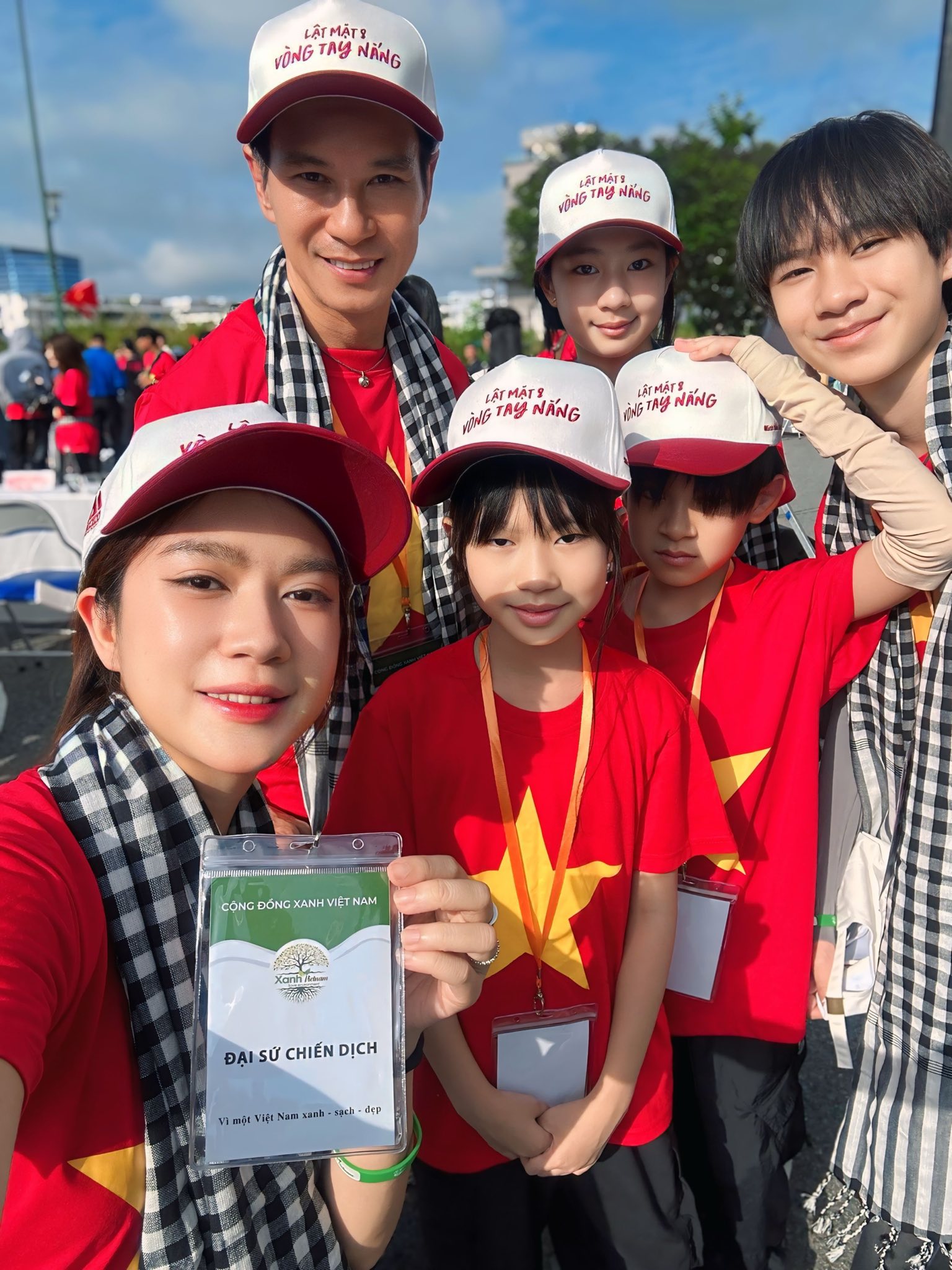 Nghỉ hè chuẩn rich kid: Con sao Việt ở biệt thự, bay hạng sang, vừa chơi vừa học đủ mọi kỹ năng - Ảnh 4. Nghỉ hè chuẩn rich kid: Con sao Việt ở biệt thự, bay hạng sang, vừa chơi vừa học đủ mọi kỹ năng - Ảnh 4.