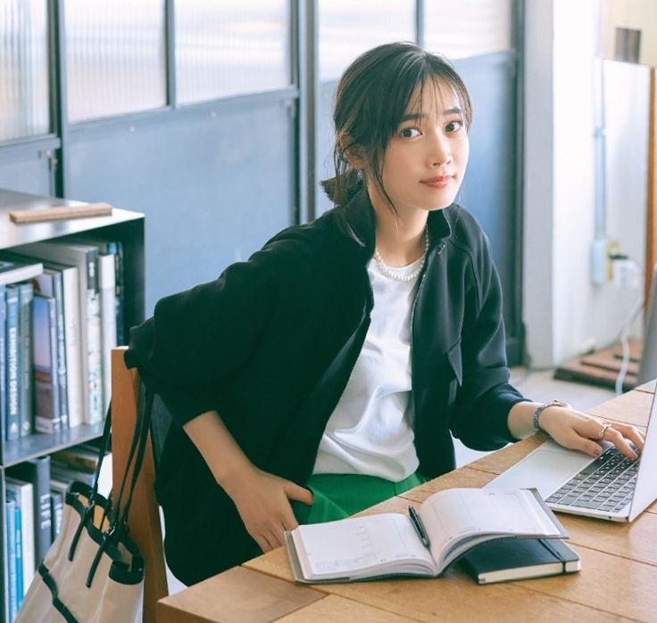 Giải ngố tài chính: Dòng tiền âm là gì? Vì sao lương 15 triệu vẫn không đủ sống? - Ảnh 3. Giải ngố tài chính: Dòng tiền âm là gì? Vì sao lương 15 triệu vẫn không đủ sống? - Ảnh 3.