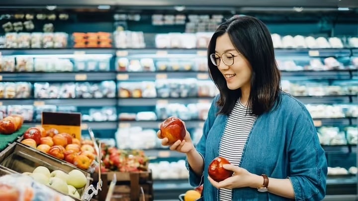 Chuyên gia giải oan cho táo nhập khẩu để cả tháng không hỏng - Ảnh 3. Chuyên gia giải oan cho táo nhập khẩu để cả tháng không hỏng - Ảnh 3.