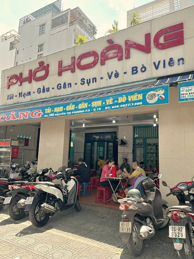 Khó tin: 2 quán phở có công thức y hệt nhưng lại được Michelin 3 năm liên tiếp - Ảnh 4. Khó tin: 2 quán phở có công thức y hệt nhưng lại được Michelin 3 năm liên tiếp - Ảnh 4.