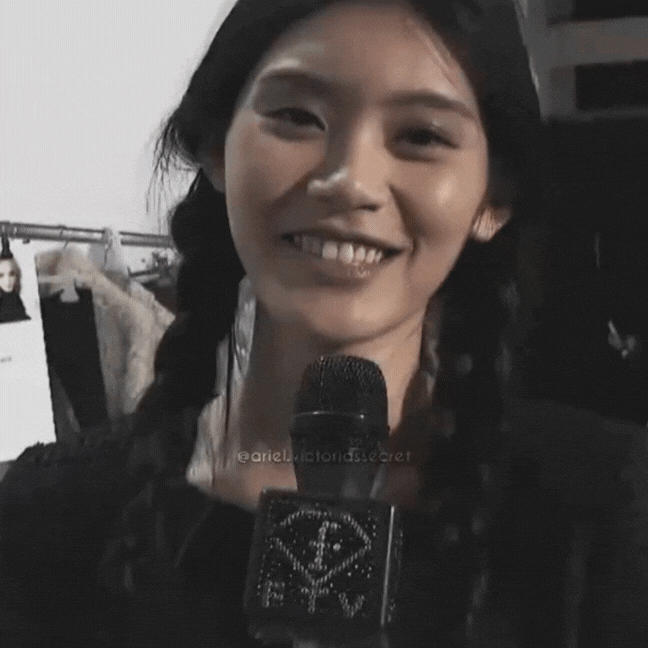 thiet-ke-chua-co-ten-12-1749699387917847200326.gif