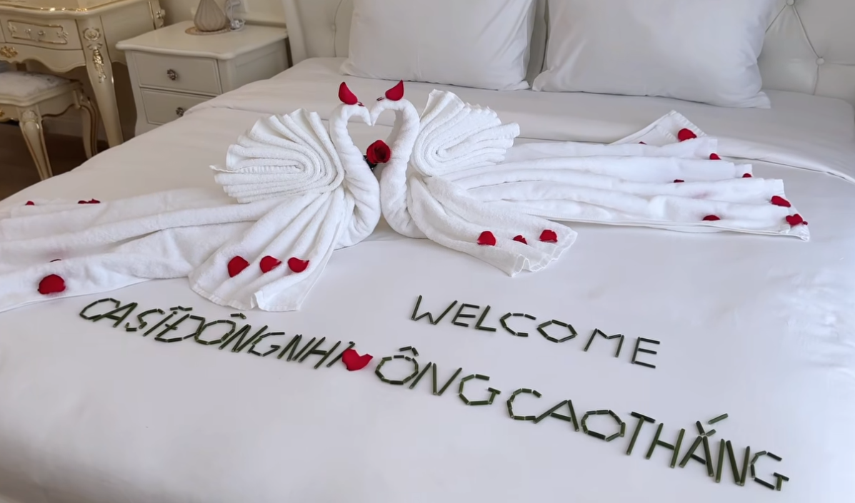 Nghỉ hè chuẩn rich kid: Con sao Việt ở biệt thự, bay hạng sang, vừa chơi vừa học đủ mọi kỹ năng - Ảnh 12. Nghỉ hè chuẩn rich kid: Con sao Việt ở biệt thự, bay hạng sang, vừa chơi vừa học đủ mọi kỹ năng - Ảnh 12.