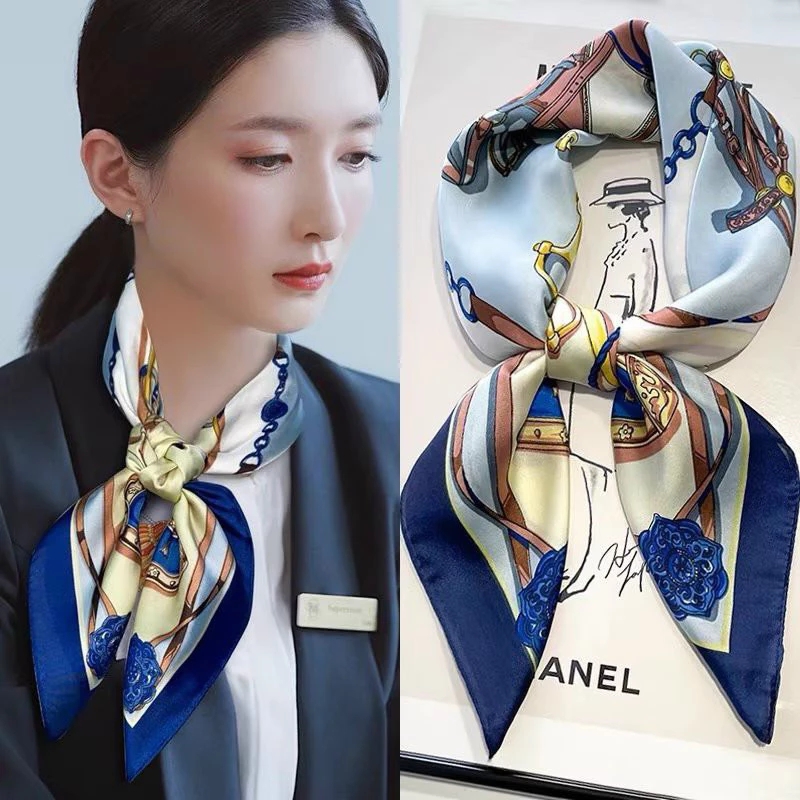 Khăn lụa - “vũ khí” thời trang biến hóa từ cổ đến toàn thân, giúp bạn nâng tầm phong cách trong tích tắc- Ảnh 13. Khăn lụa - “vũ khí” thời trang biến hóa từ cổ đến toàn thân, giúp bạn nâng tầm phong cách trong tích tắc- Ảnh 13.