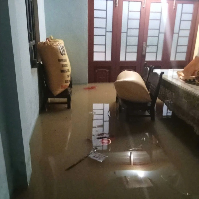 Diễn biến bão số 1 gây mưa rất to: Hàng loạt chuyến bay bị ảnh hưởng; Dừng hoạt động tham quan đảo Cô Tô - Ảnh 13. Diễn biến bão số 1 gây mưa rất to: Hàng loạt chuyến bay bị ảnh hưởng; Dừng hoạt động tham quan đảo Cô Tô - Ảnh 13.