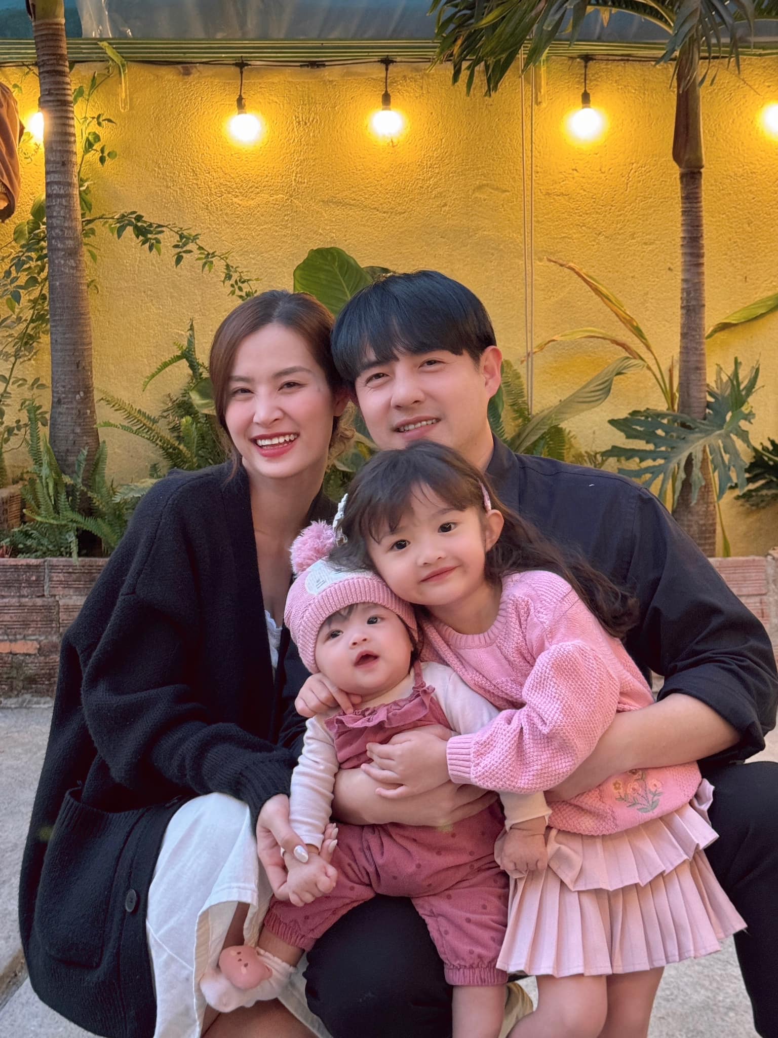 Không tin được đây là vợ thiếu gia tập đoàn nhựa danh tiếng, thay đổi 1 chi tiết suýt nhận không ra- Ảnh 8. Không tin được đây là vợ thiếu gia tập đoàn nhựa danh tiếng, thay đổi 1 chi tiết suýt nhận không ra- Ảnh 8.