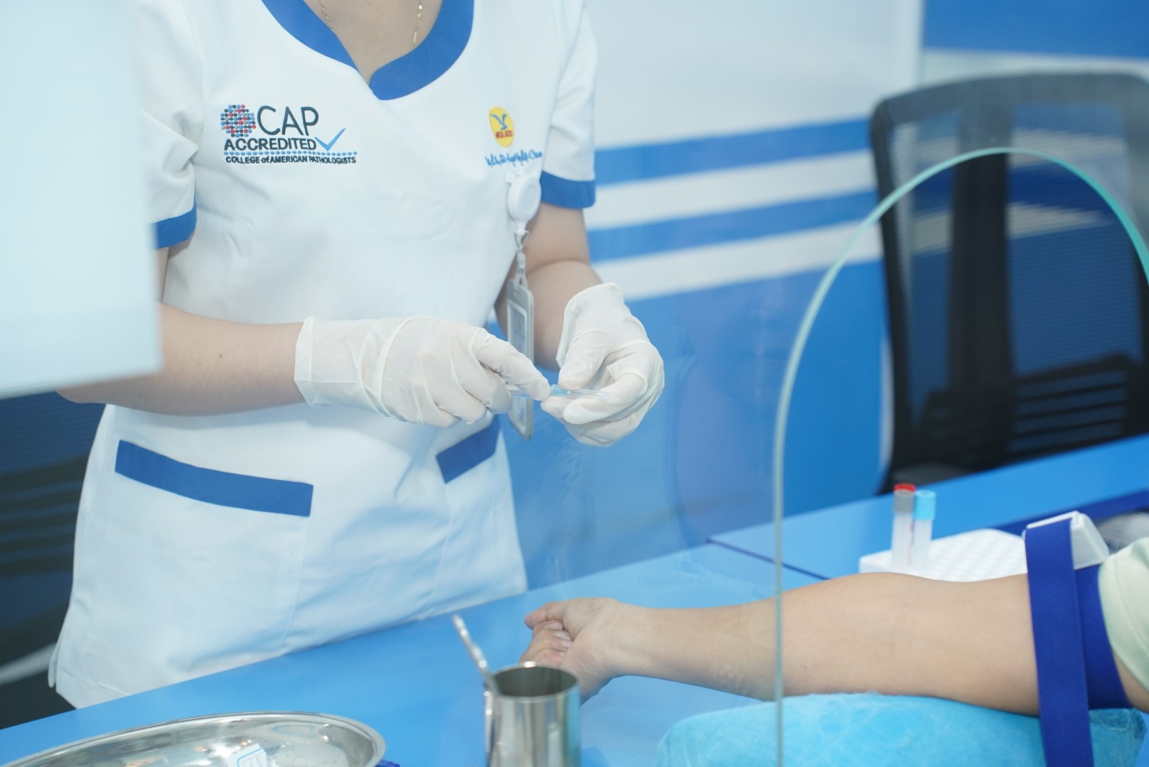 Uống nước cam mỗi ngày để 'tăng đề kháng', người phụ nữ không ngờ gánh hậu quả nghiêm trọng - Ảnh 1. Uống nước cam mỗi ngày để 'tăng đề kháng', người phụ nữ không ngờ gánh hậu quả nghiêm trọng - Ảnh 1.