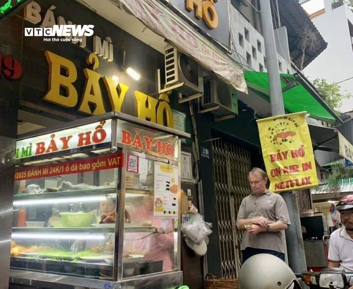 Bún, phở, bánh mỳ đồng loạt tăng giá: Chủ quán 'đổ tội' do thuế - Ảnh 1. Bún, phở, bánh mỳ đồng loạt tăng giá: Chủ quán 'đổ tội' do thuế - Ảnh 1.