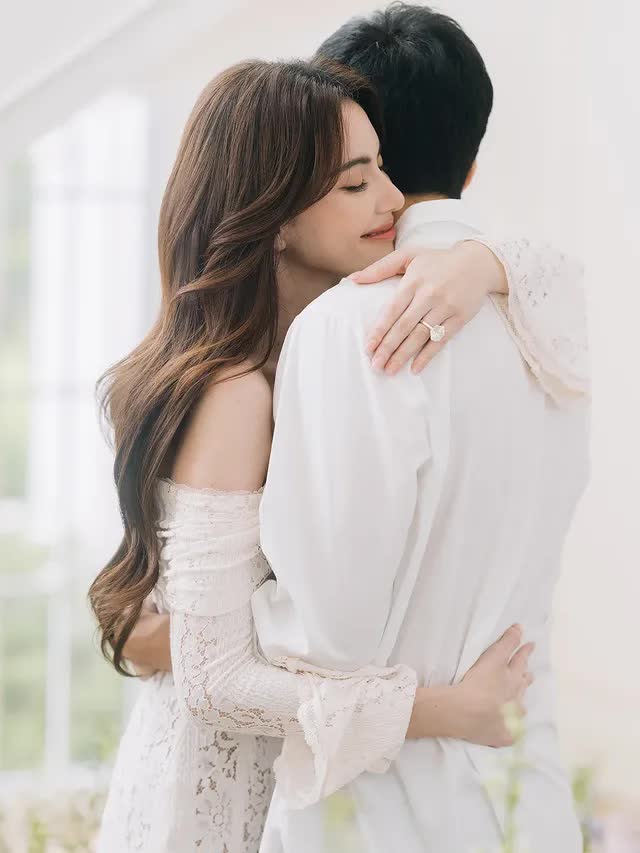 7 năm cổ tích của Mai Davika và bạn trai ông hoàng phòng vé: Gian nan vượt qua thị phi và định kiến, ngày nào cũng là Valentine - Ảnh 13. 7 năm cổ tích của Mai Davika và bạn trai ông hoàng phòng vé: Gian nan vượt qua thị phi và định kiến, ngày nào cũng là Valentine - Ảnh 13.
