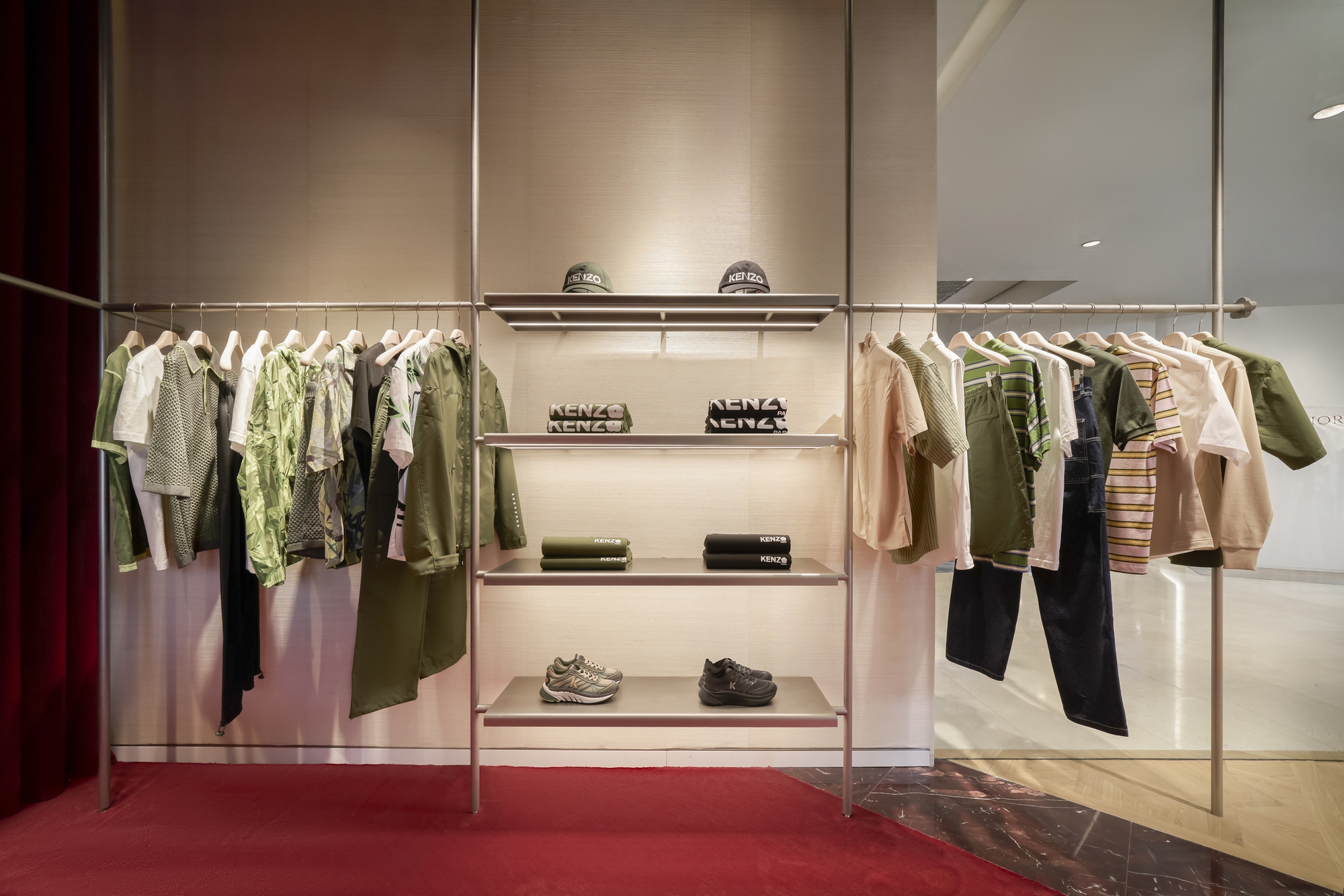 KENZO tái khai trương cửa hàng tại Saigon Centre- Ảnh 8. KENZO tái khai trương cửa hàng tại Saigon Centre- Ảnh 8.