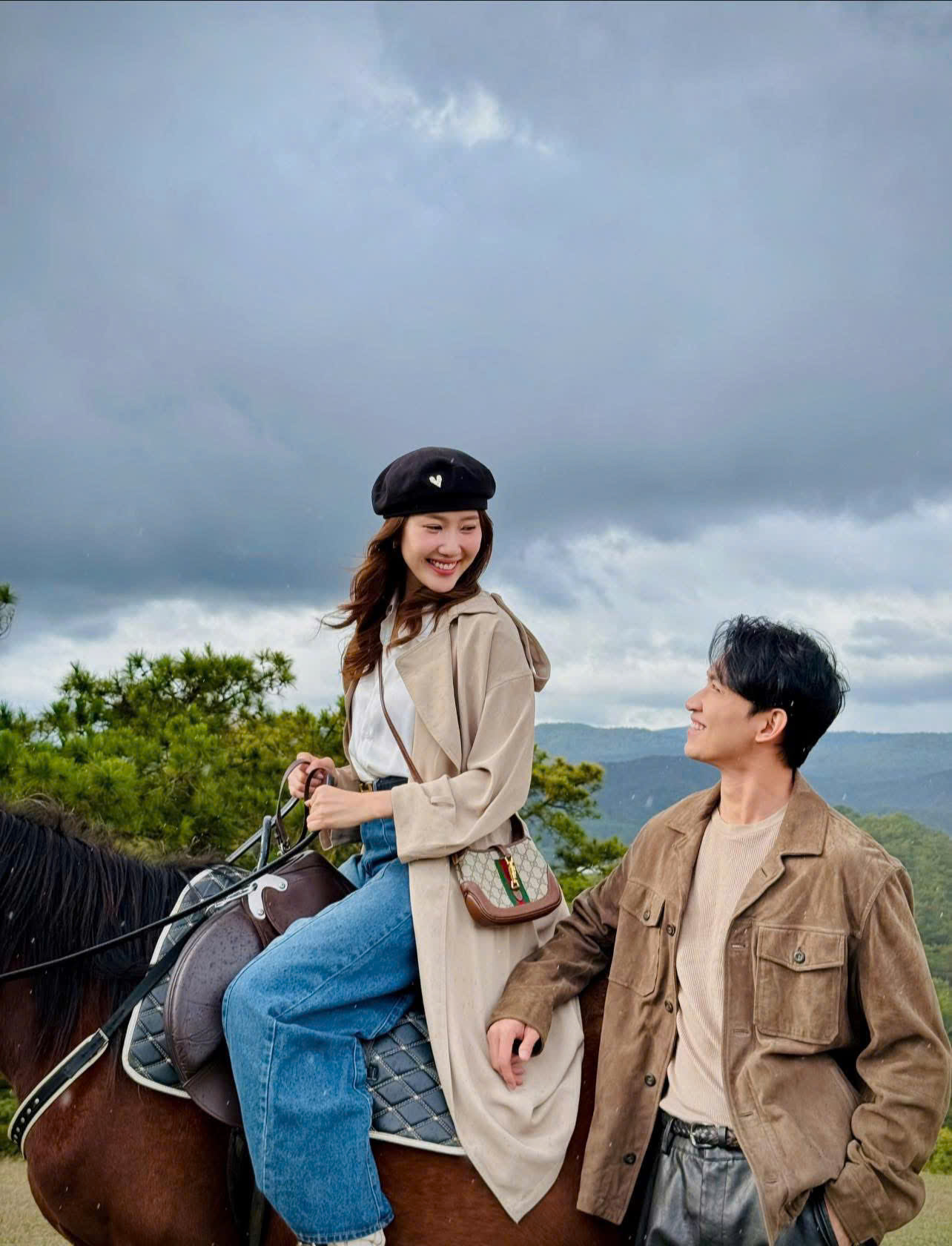 Mỹ nhân Running Man Việt âm thầm chia tay bạn trai nam thần sau 3 tháng bí mật cầu hôn?- Ảnh 5. Mỹ nhân Running Man Việt âm thầm chia tay bạn trai nam thần sau 3 tháng bí mật cầu hôn?- Ảnh 5.