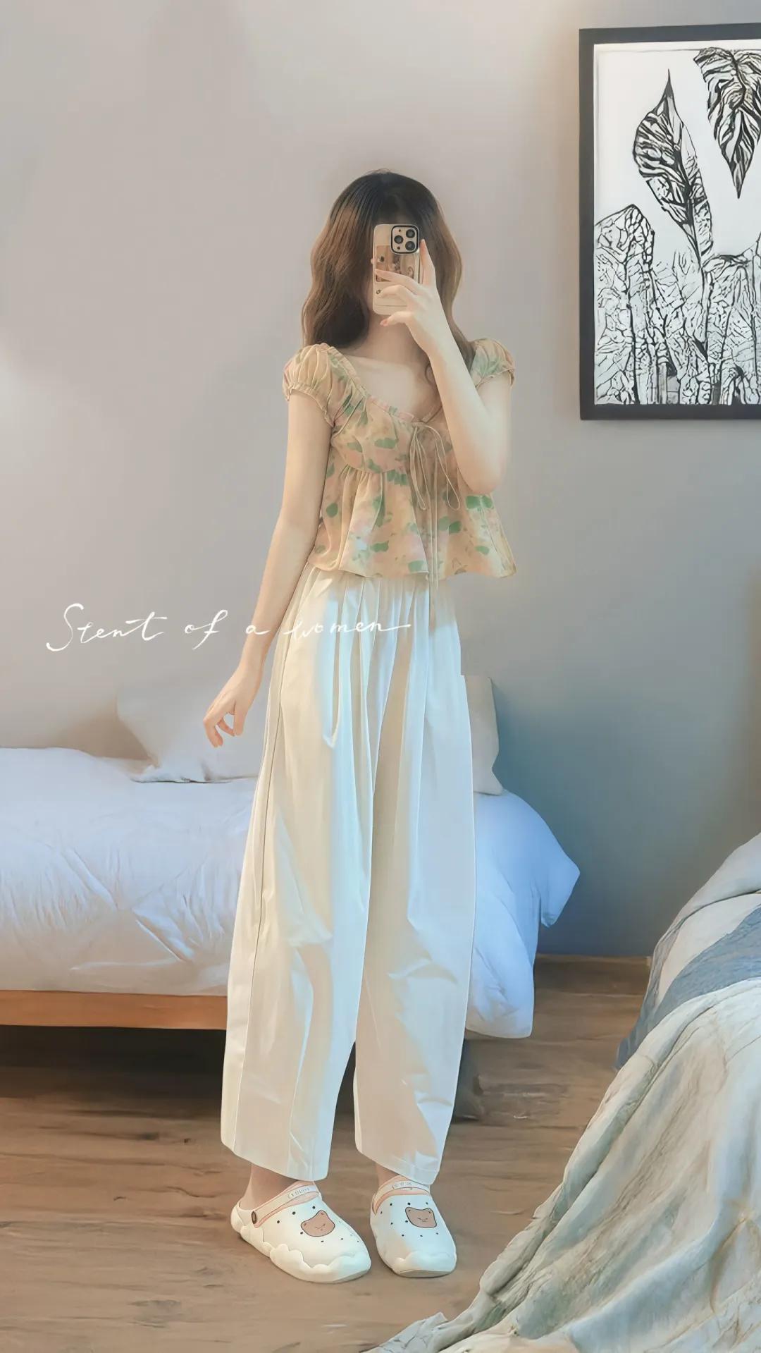 Bí kíp mặc đẹp đầu hè: 3 mẹo đơn giản giúp bạn thanh lịch và thời thượng, ai cũng dễ dàng áp dụng - Ảnh 8. Bí kíp mặc đẹp đầu hè: 3 mẹo đơn giản giúp bạn thanh lịch và thời thượng, ai cũng dễ dàng áp dụng - Ảnh 8.